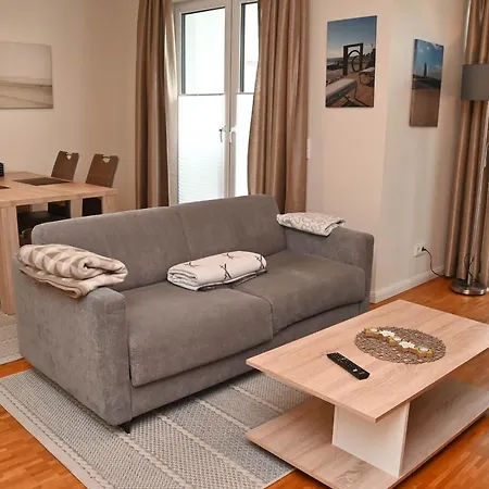 Strandgefluester Daire Büsum